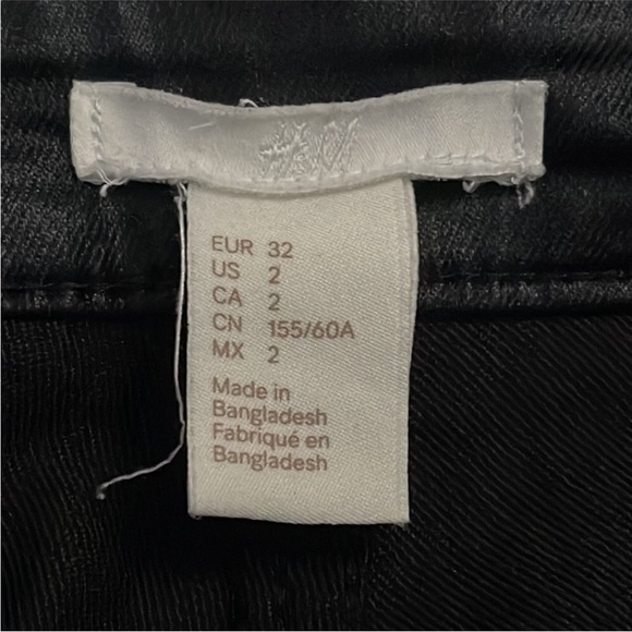 H&M High Waisted Coasted Black Skinny Jeans - Picture 2 of 3